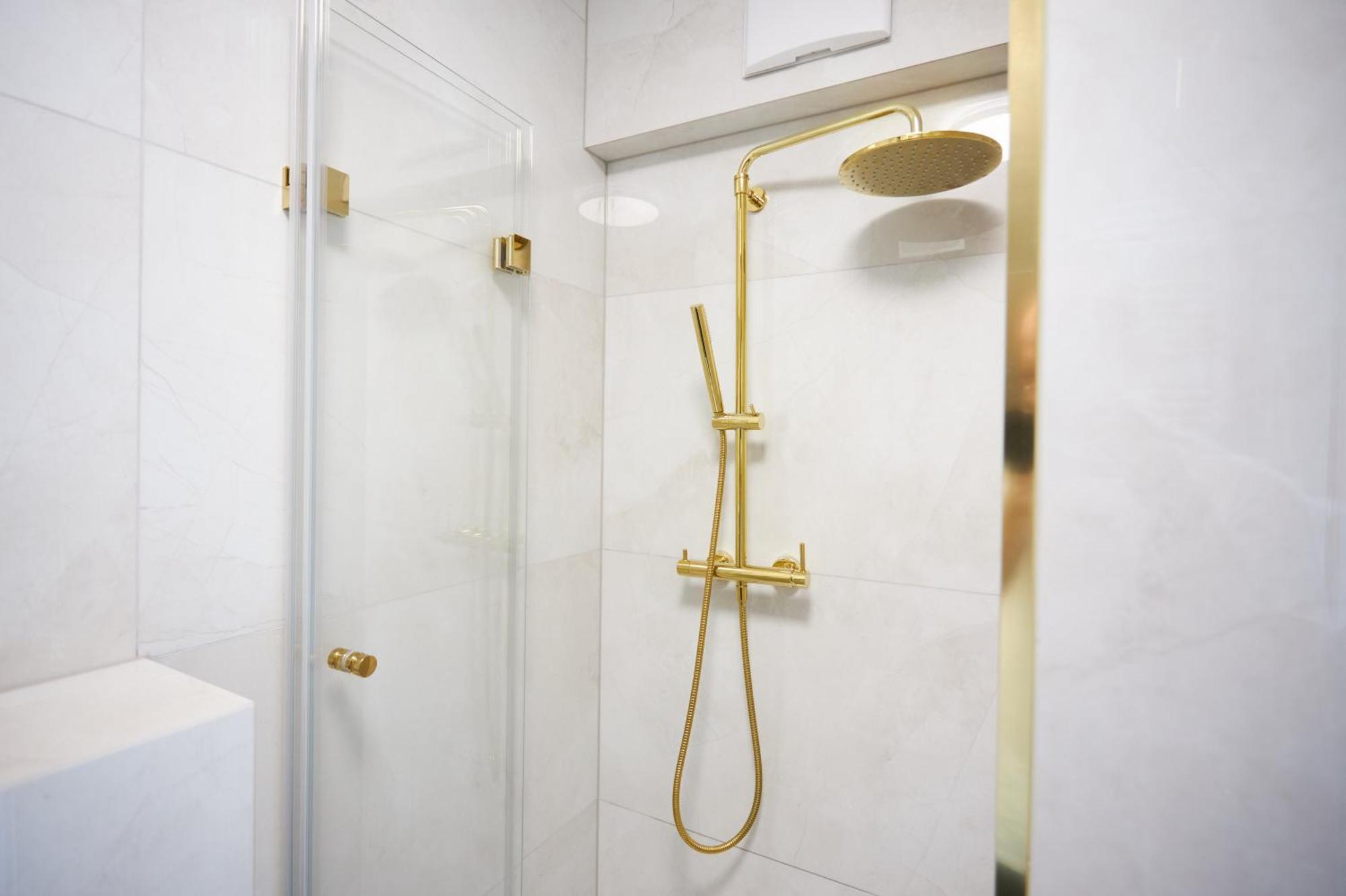 Gold Apartments Pileckiego Варшава Экстерьер фото